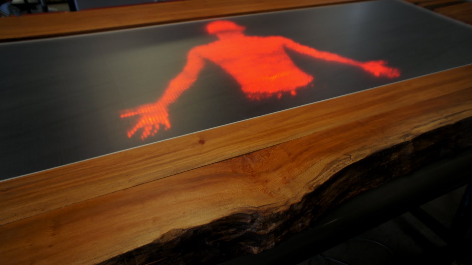 Bus-Tops screen close-up